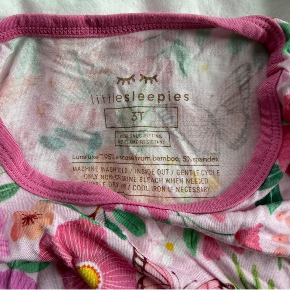 LS Two-Piece Pajama Set Bundle - Picture 5 of 7